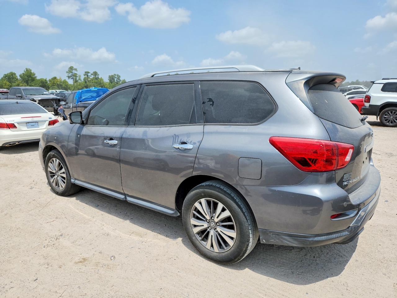 2017 Nissan Pathfinder Sl - Фото 2