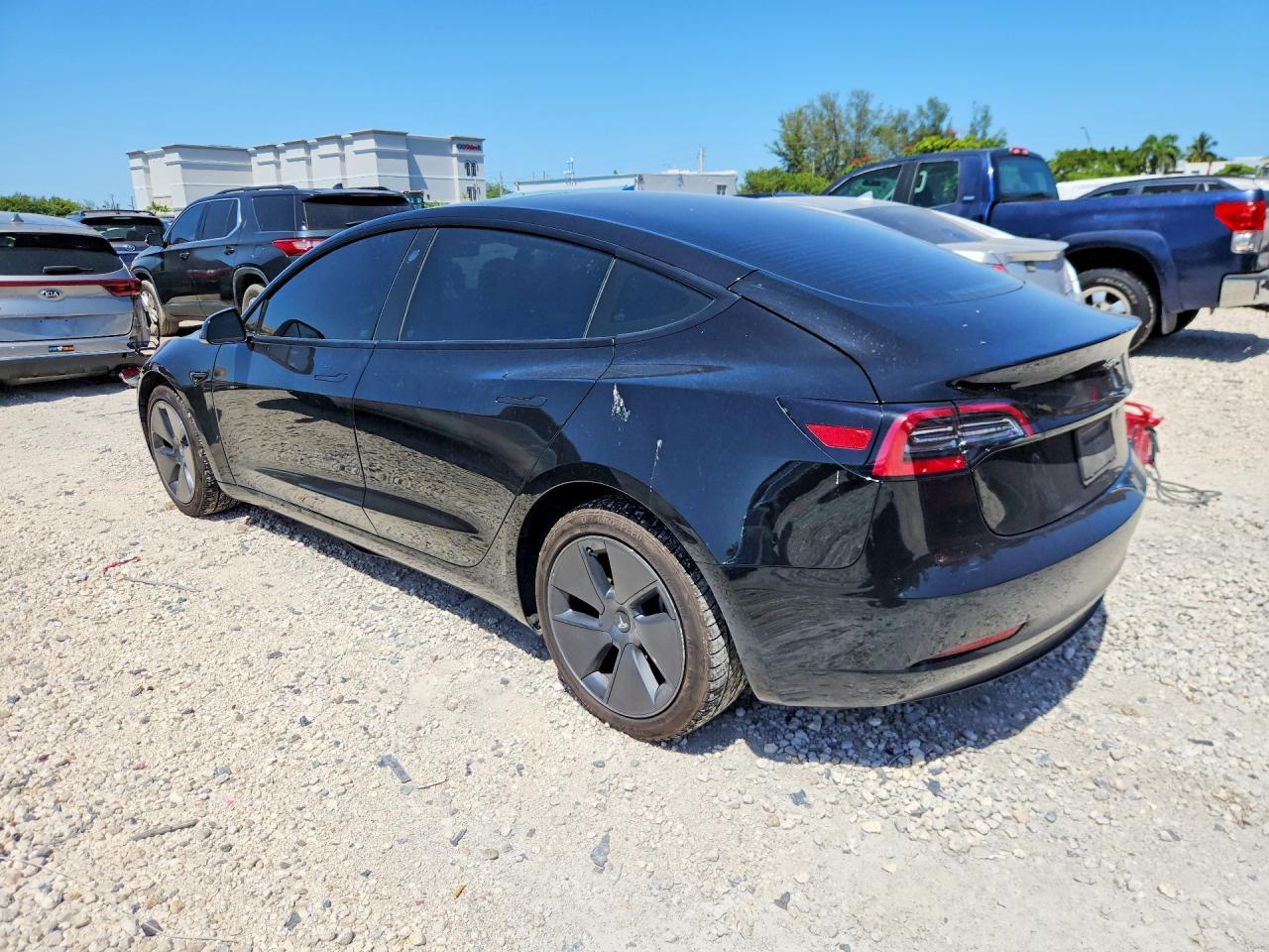 2021 Tesla Model 3 - Image 2