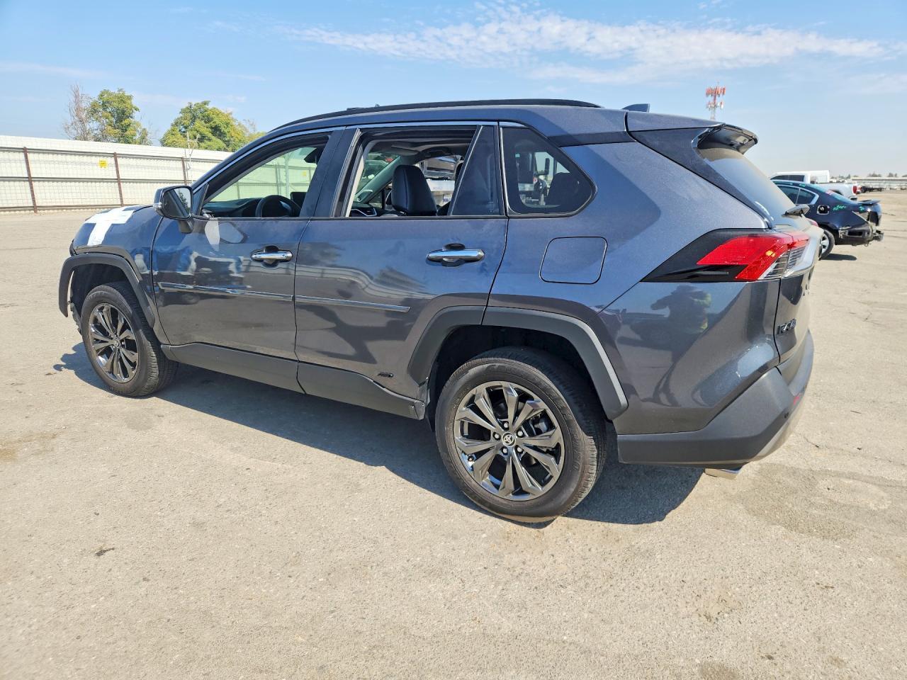 2024 Toyota Rav4 Limited - Фото 2