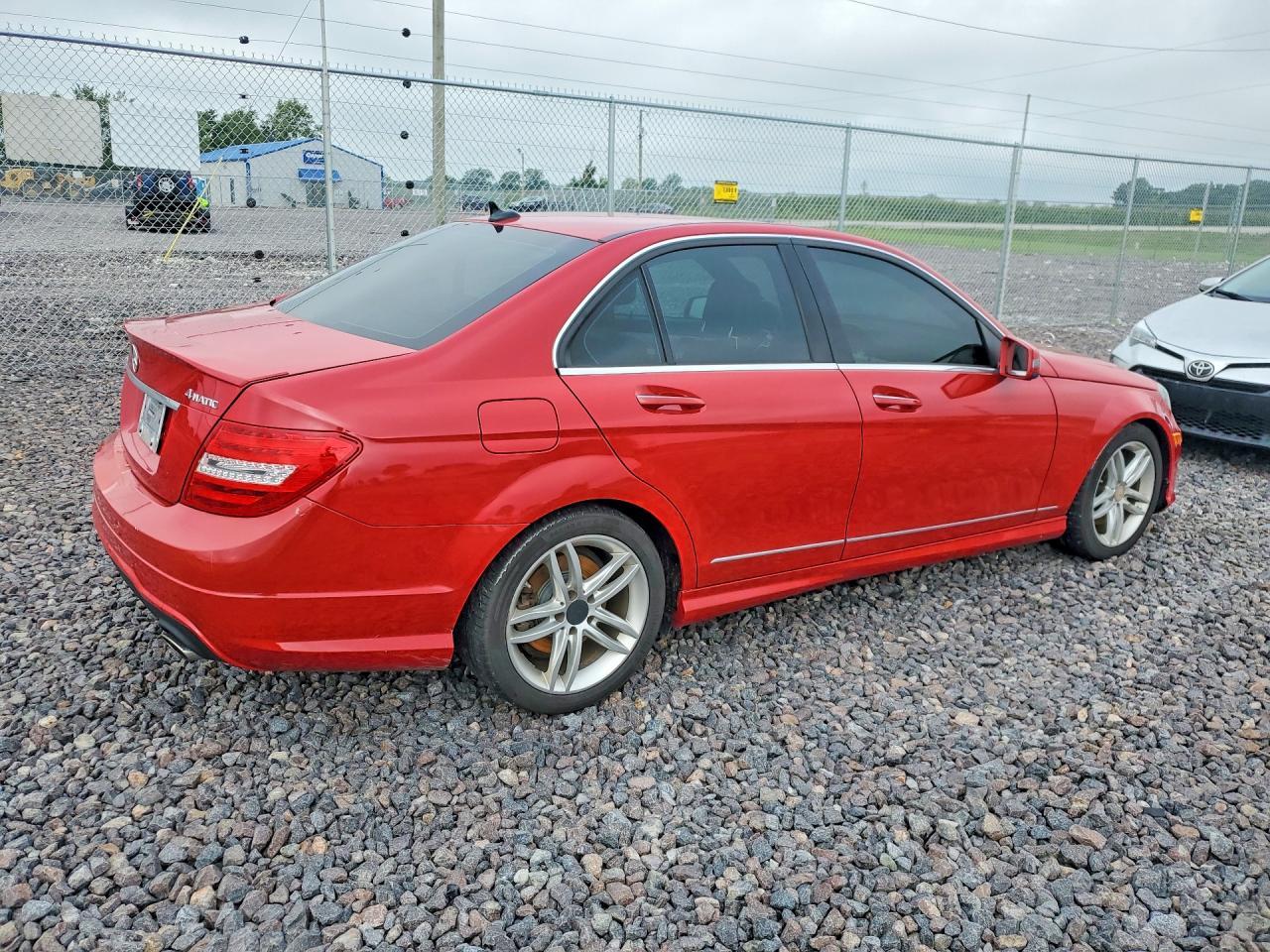 2014 Mercedes-Benz C 300 4Matic - Image 3