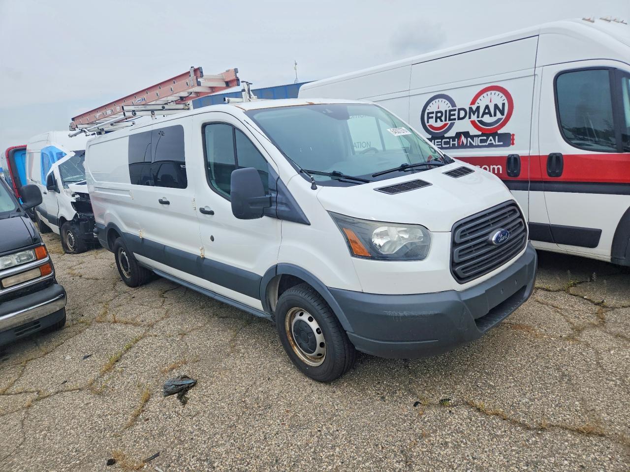 2015 Ford Transit T-150 - Фото 4