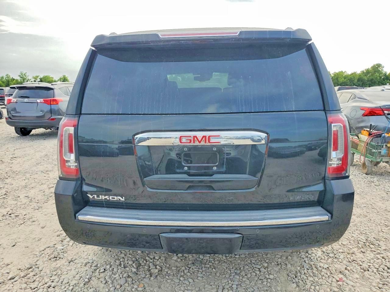 2015 GMC Yukon Denali - Фото 6