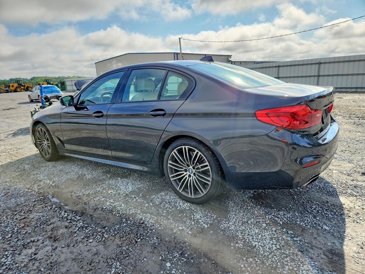 2019 BMW 540 I - Фото 2