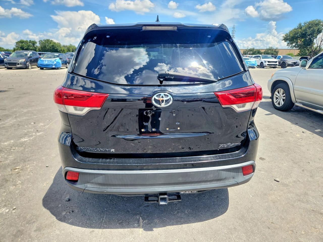 2018 Toyota Highlander Xle - Фото 6