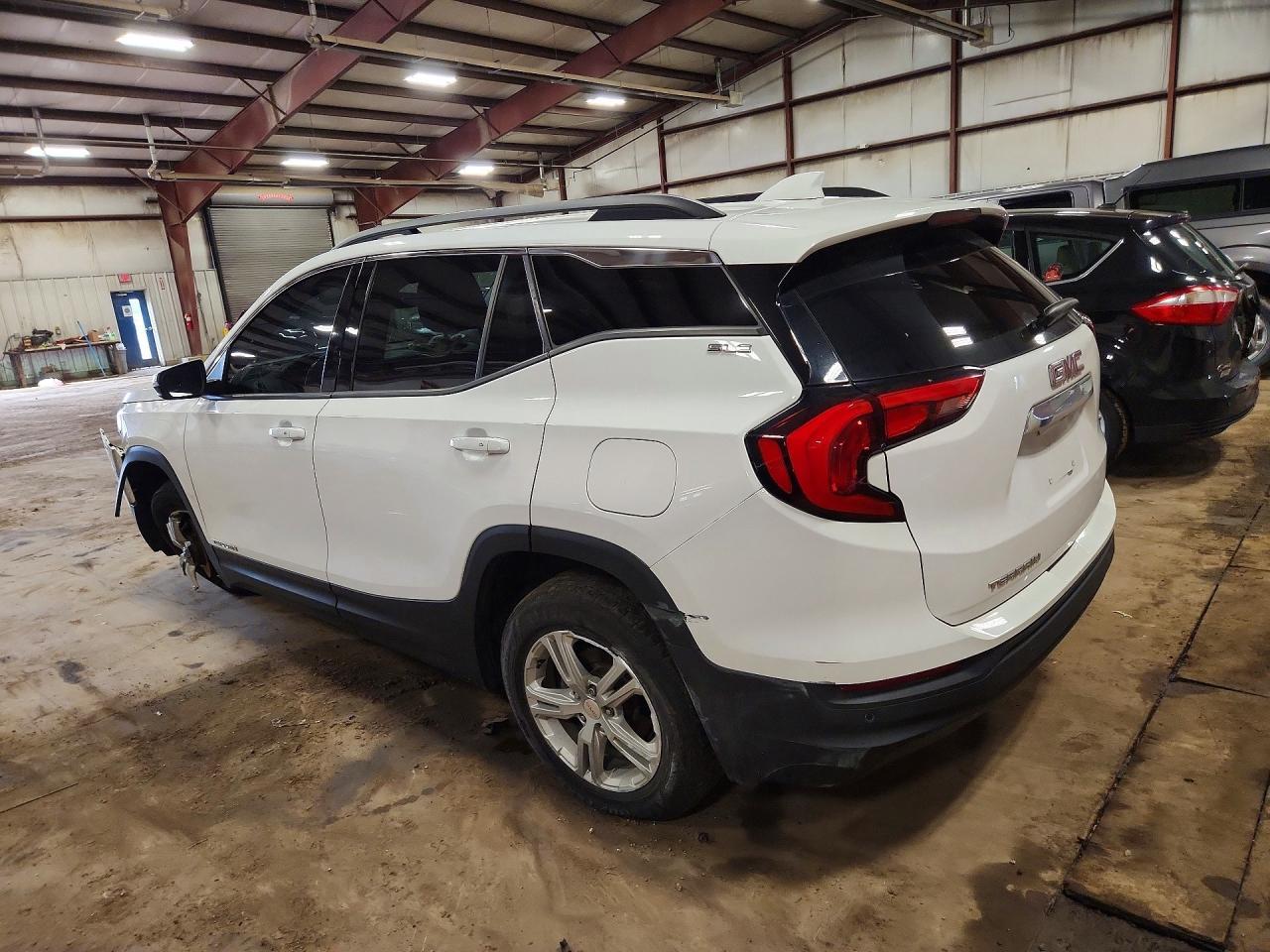 2020 GMC Terrain Sle - Фото 2