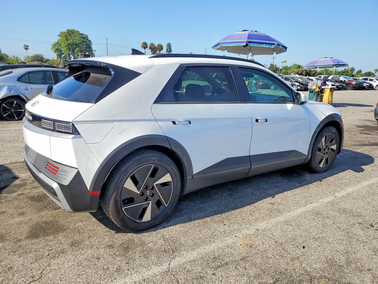 2025 Hyundai Ioniq 5 Sel - Image 3