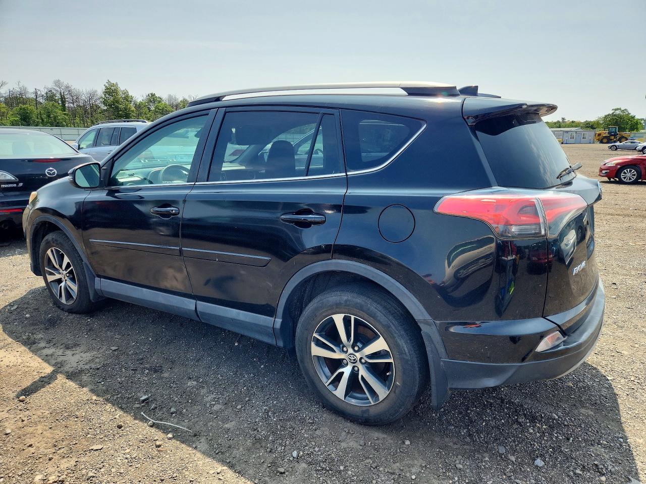 2017 Toyota Rav4 Xle - Фото 2