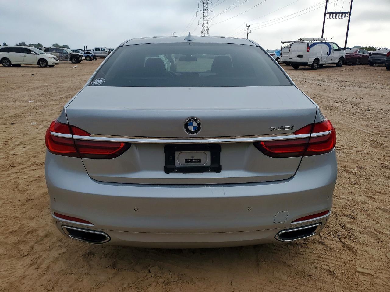 2019 BMW 740 I - Image 6