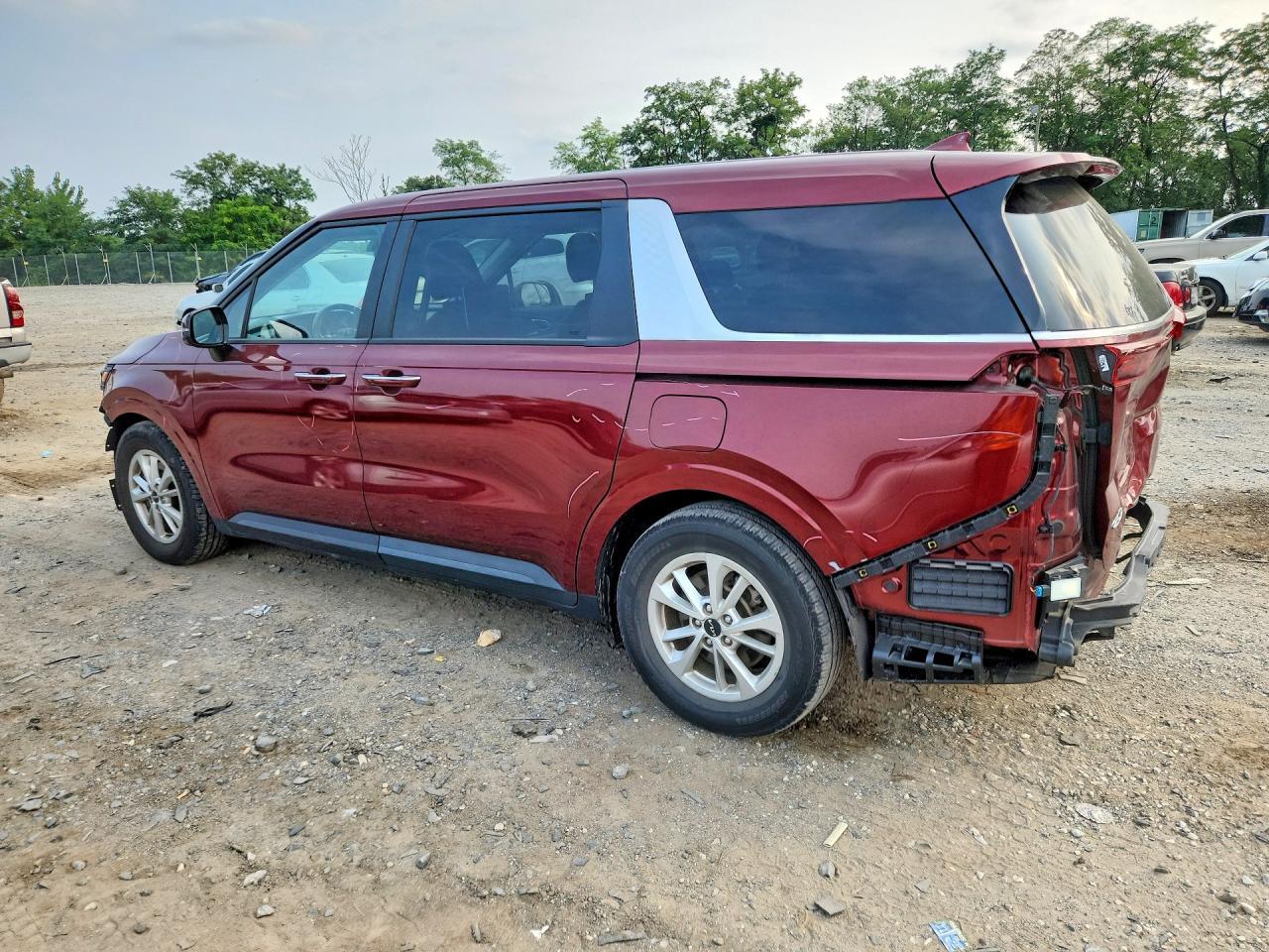 2022 Kia Carnival Lx - Фото 2