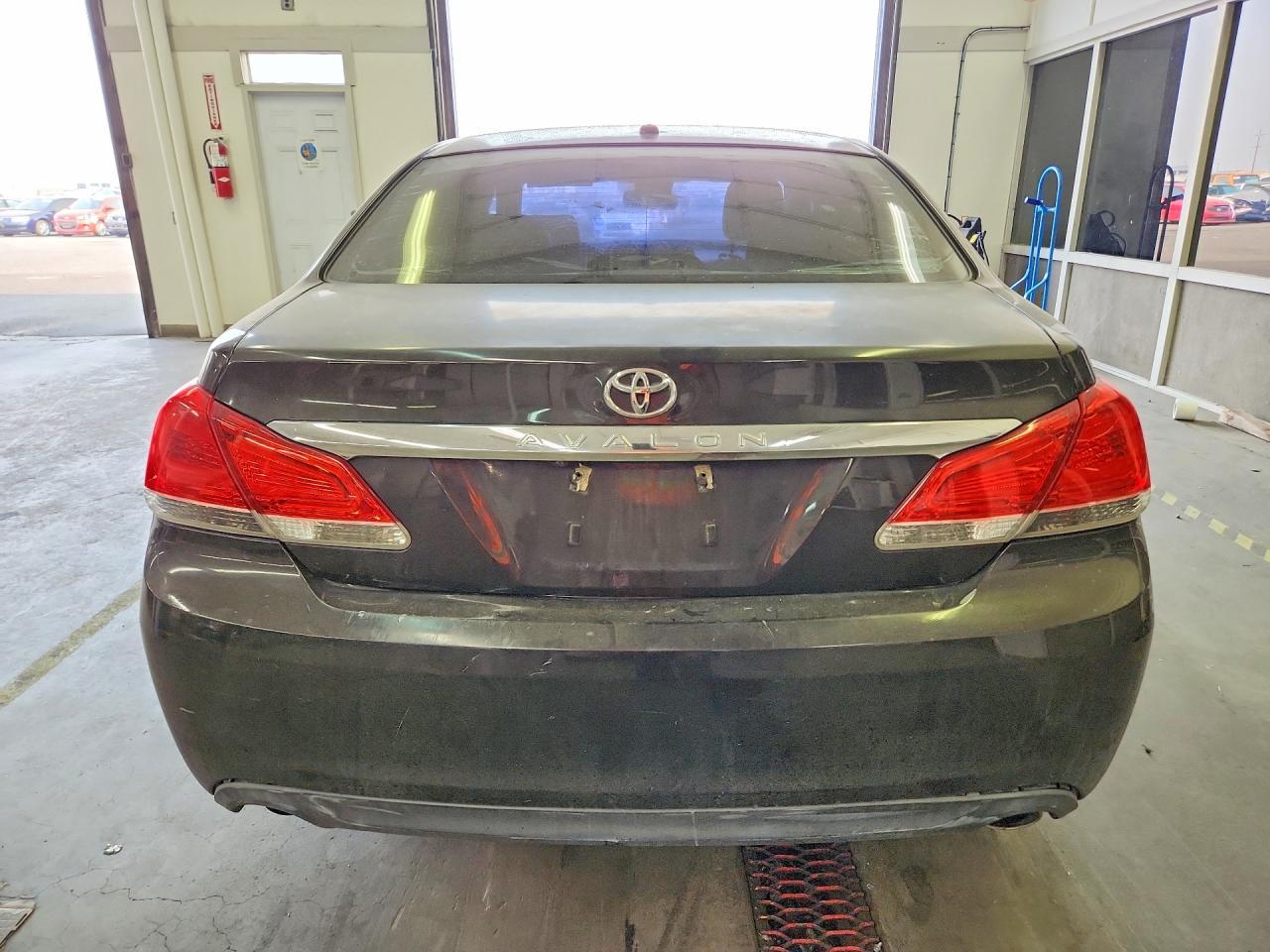 2011 Toyota Avalon Limited - Фото 6