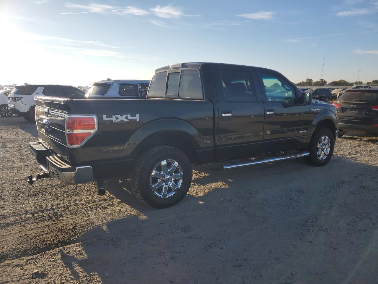 2013 Ford F150 Supercrew - Image 3