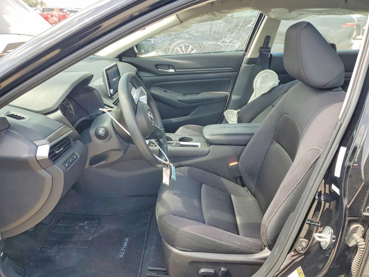 2025 Nissan Altima Sv - Image 7