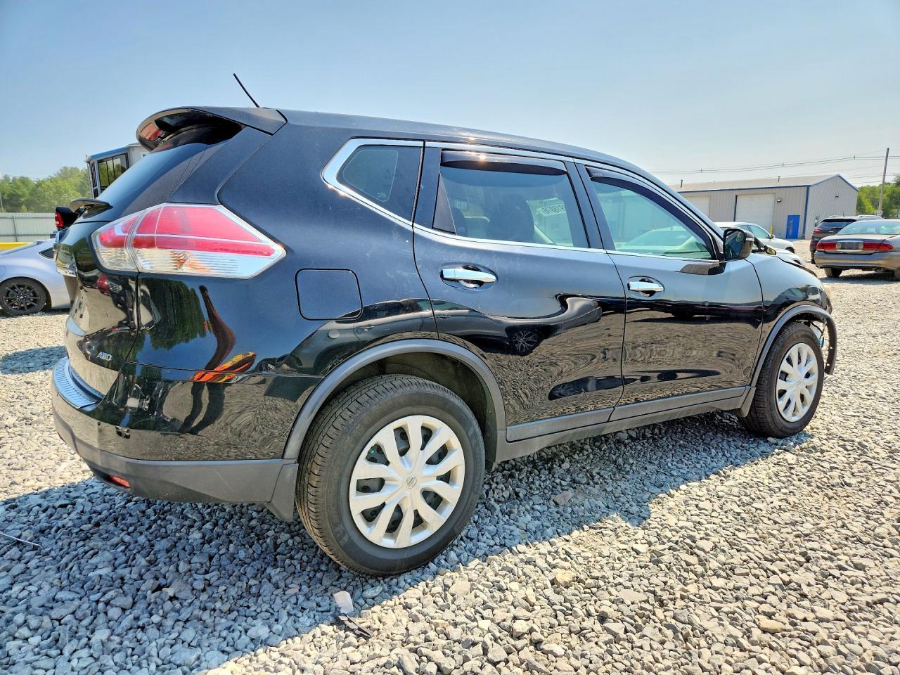 2015 Nissan Rogue S - Фото 3