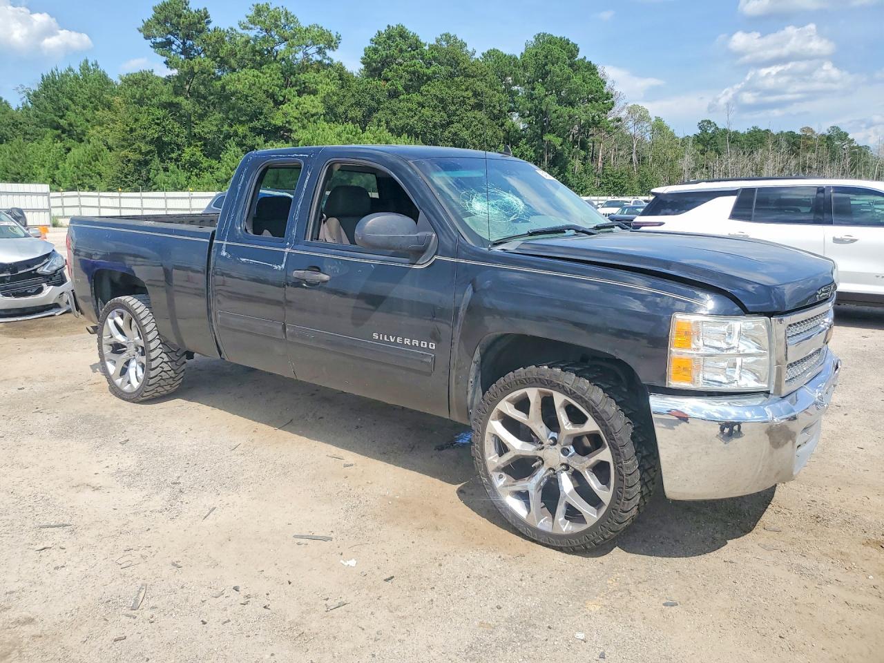 2012 Chevrolet Silverado C1500 Ls - Image 4