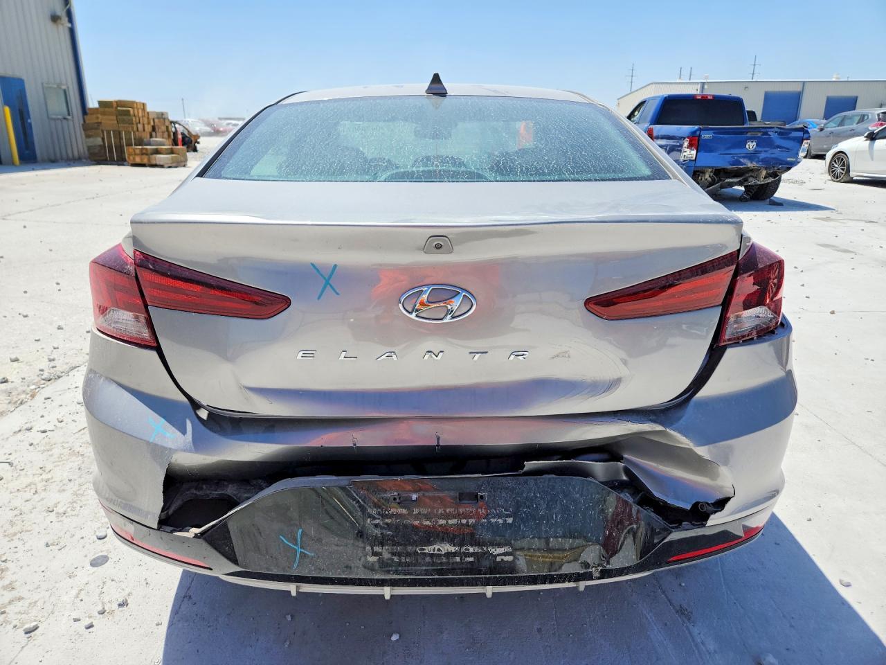 2020 Hyundai Elantra Sel - Фото 6