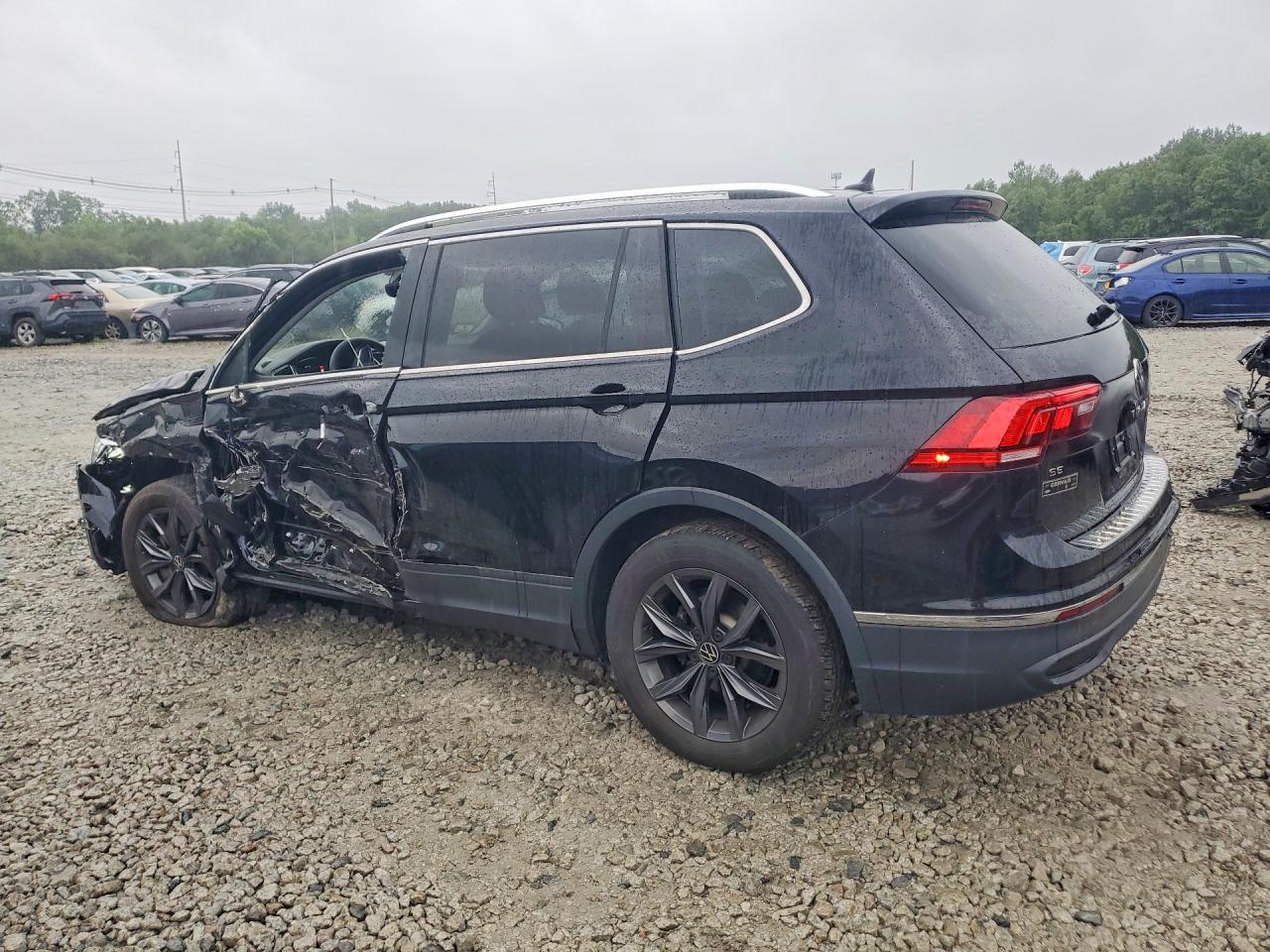 2023 Volkswagen Tiguan Se - Фото 2