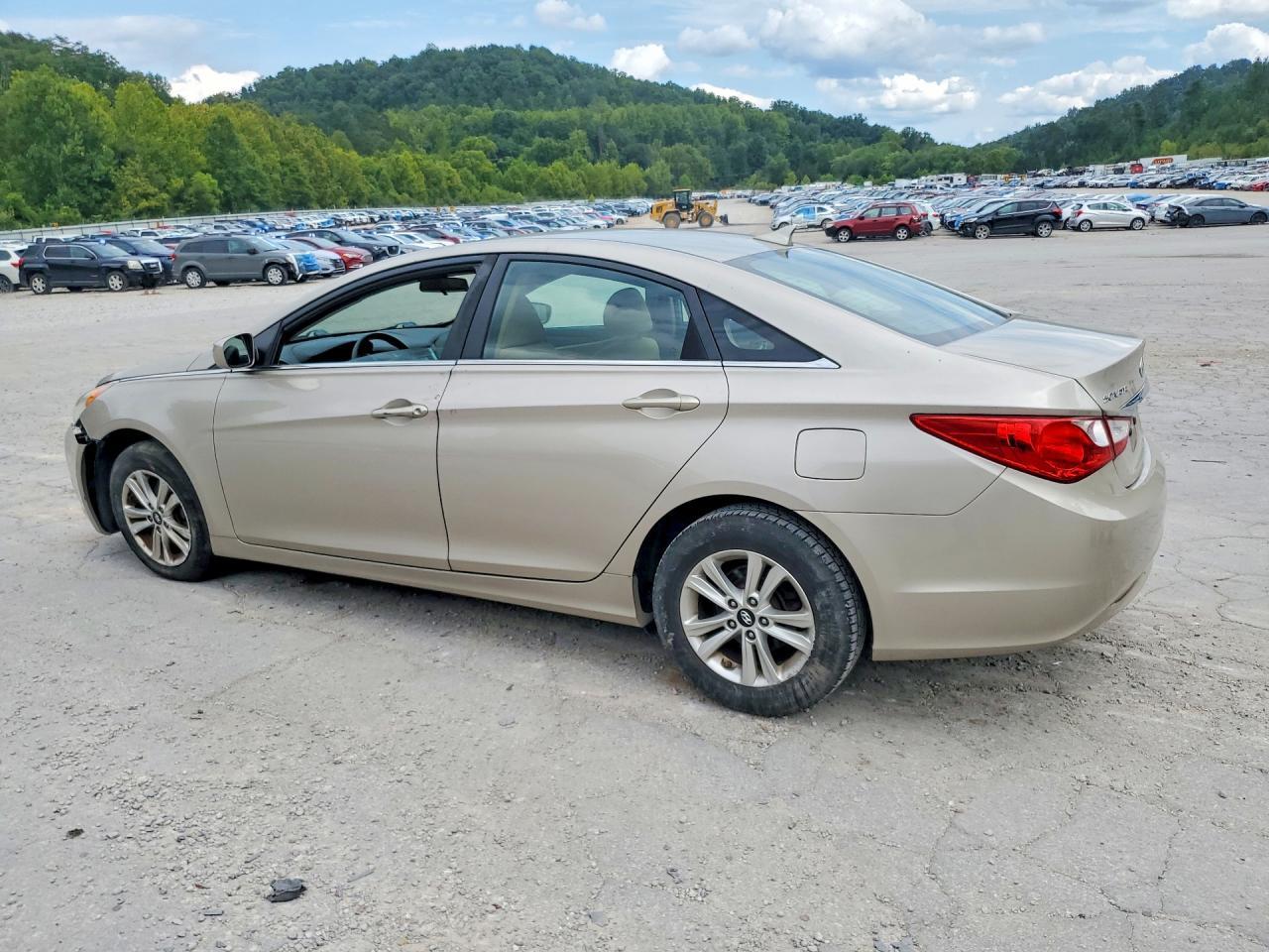 2011 Hyundai Sonata Gls - Фото 2