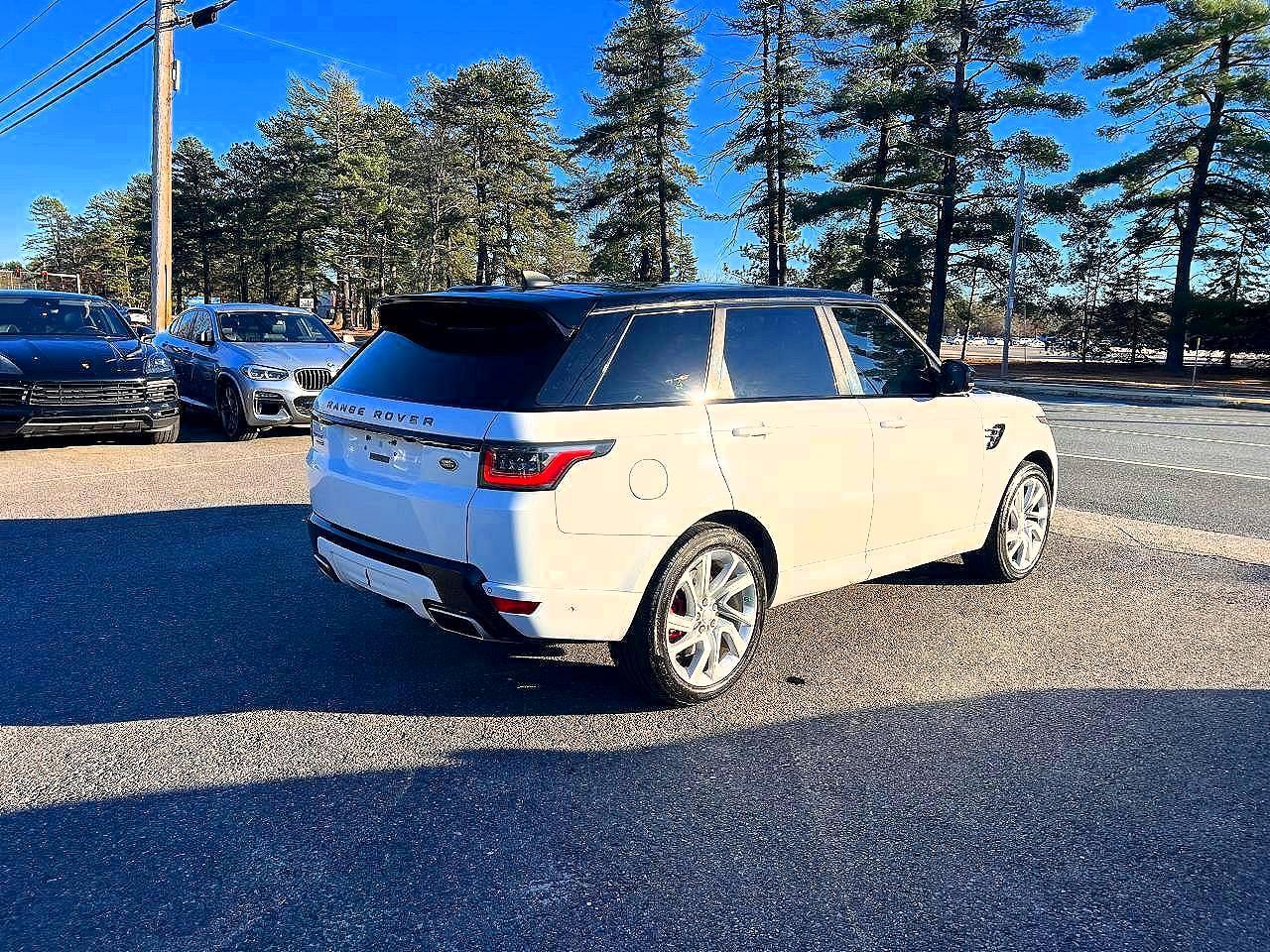2019 Land Rover Range Rover Sport Supercharged Dynamic - Image 4