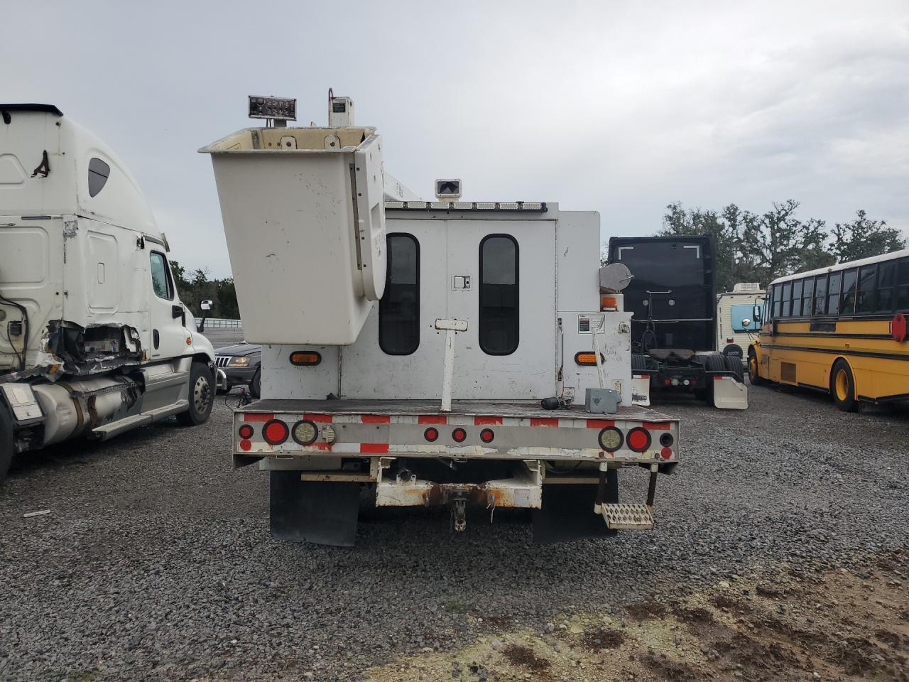 2005 Ford F550 Super - Фото 6
