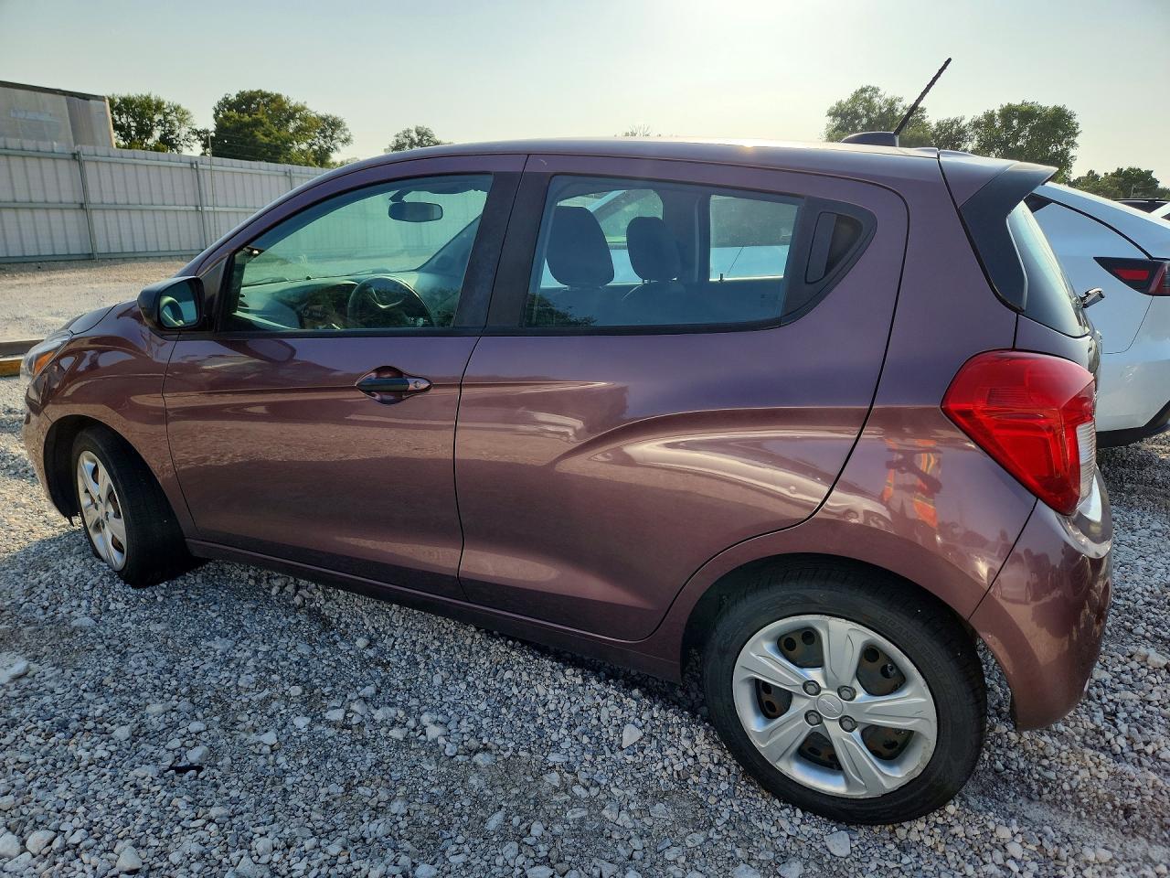 2019 Chevrolet Spark Ls - Фото 2