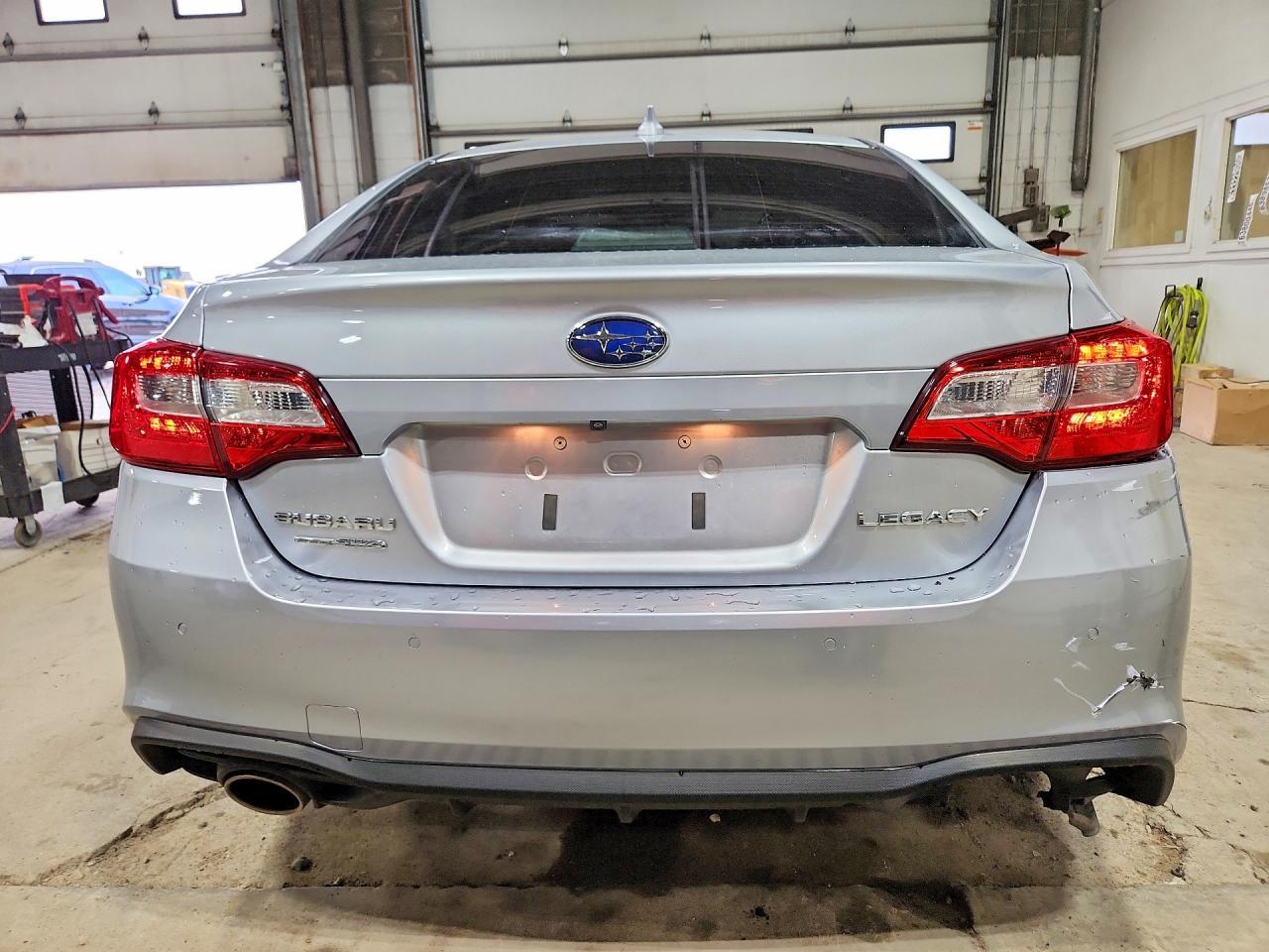 2019 Subaru Legacy 2.5I Limited - Фото 6