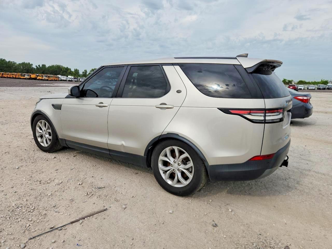 2017 Land Rover Discovery Se - Фото 2