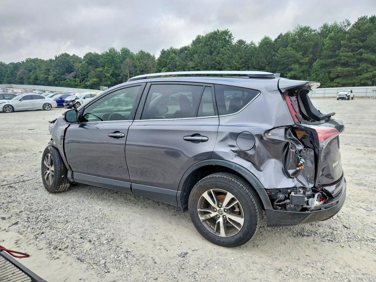 2018 Toyota Rav4 Xle - Фото 2
