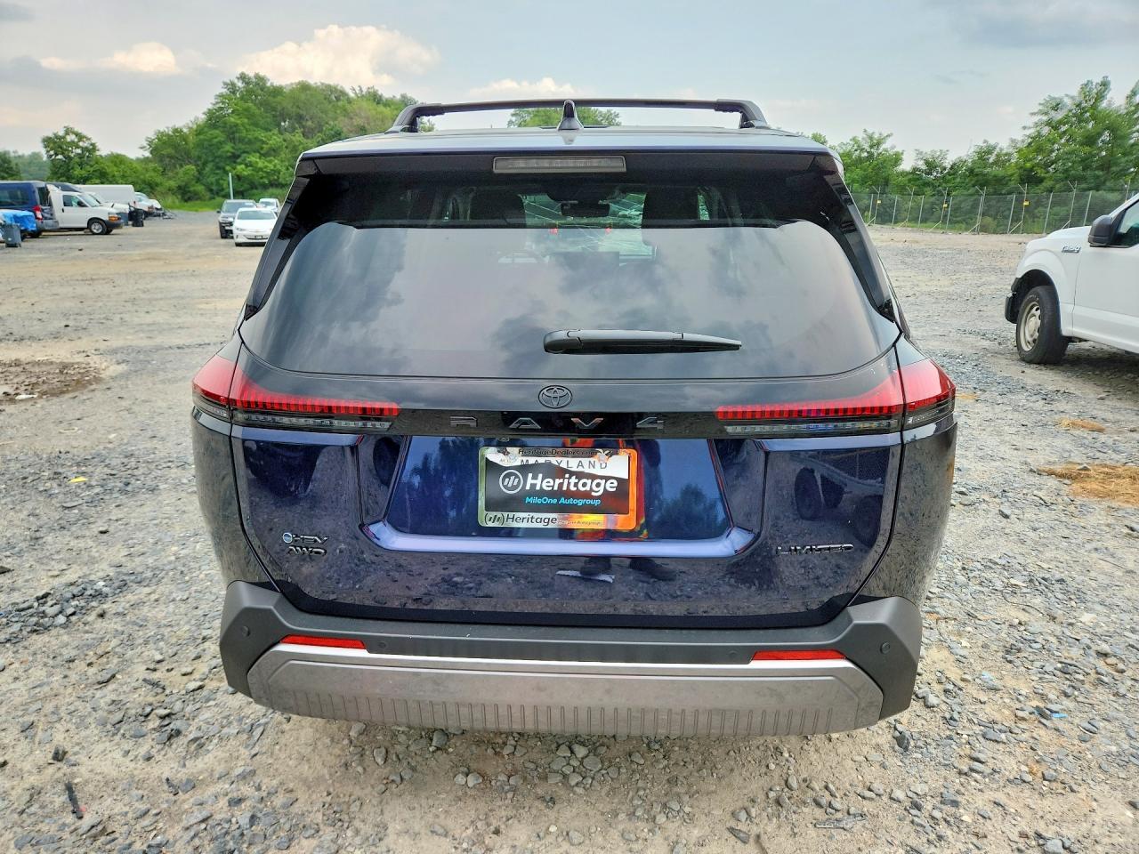 2026 Toyota Rav4 Limited - Фото 6