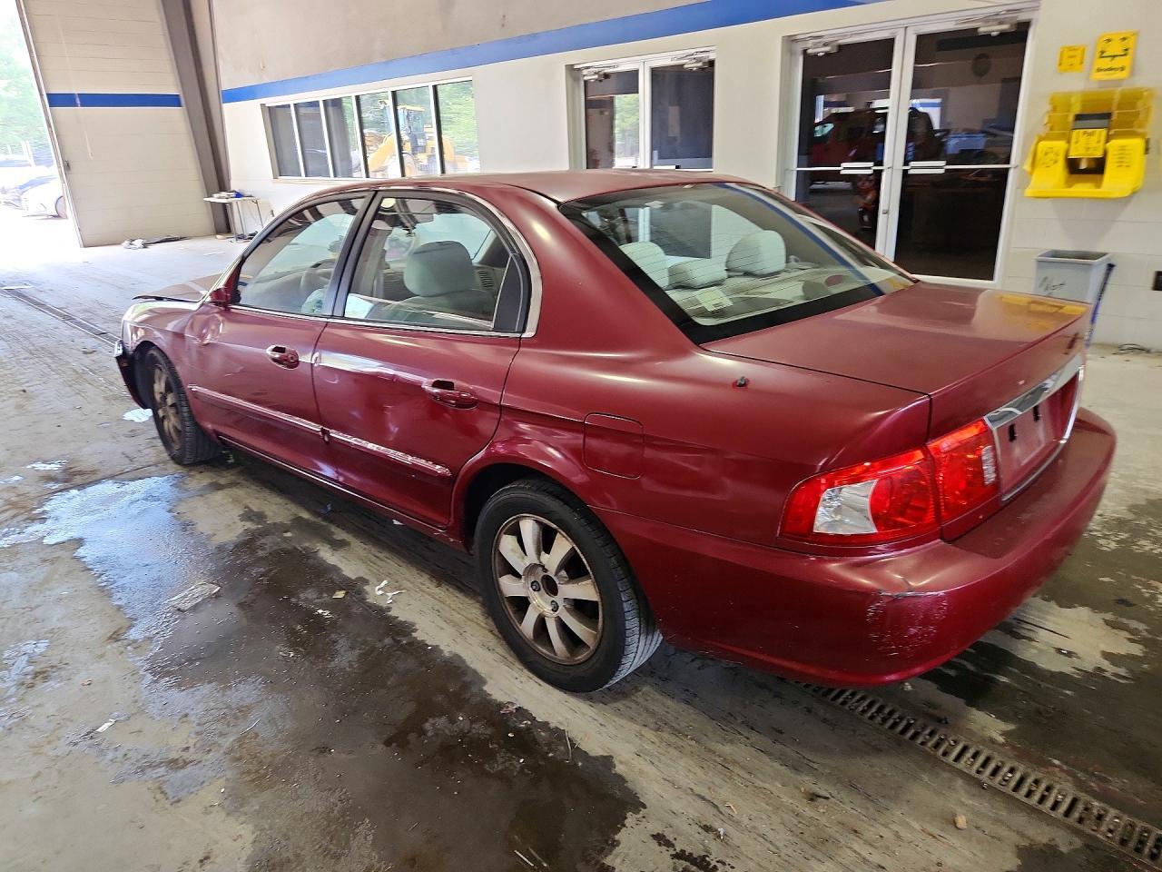 2004 Kia Optima Lx V6 - Image 2