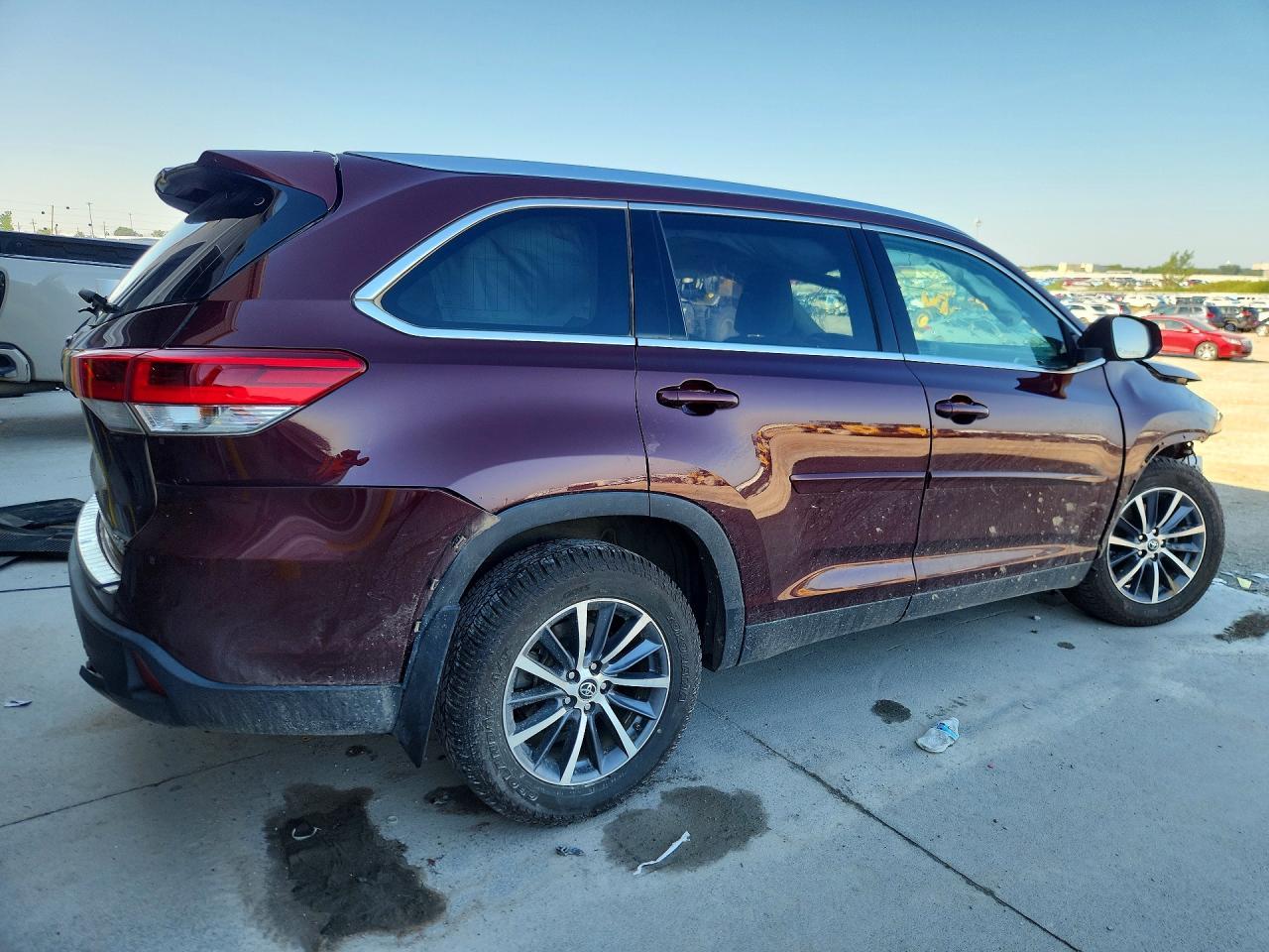 2019 Toyota Highlander Xle - Фото 3