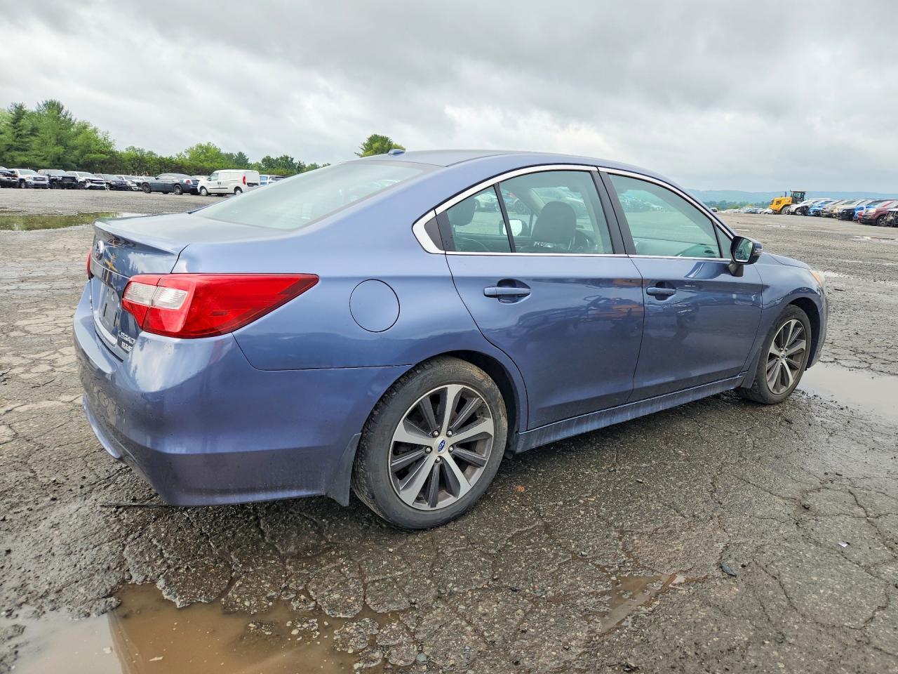 2015 Subaru Legacy 2.5I Limited - Image 3