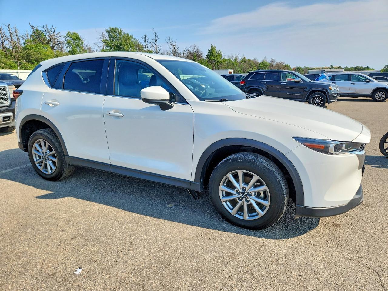 2023 Mazda Cx-5 Preferred - Image 4