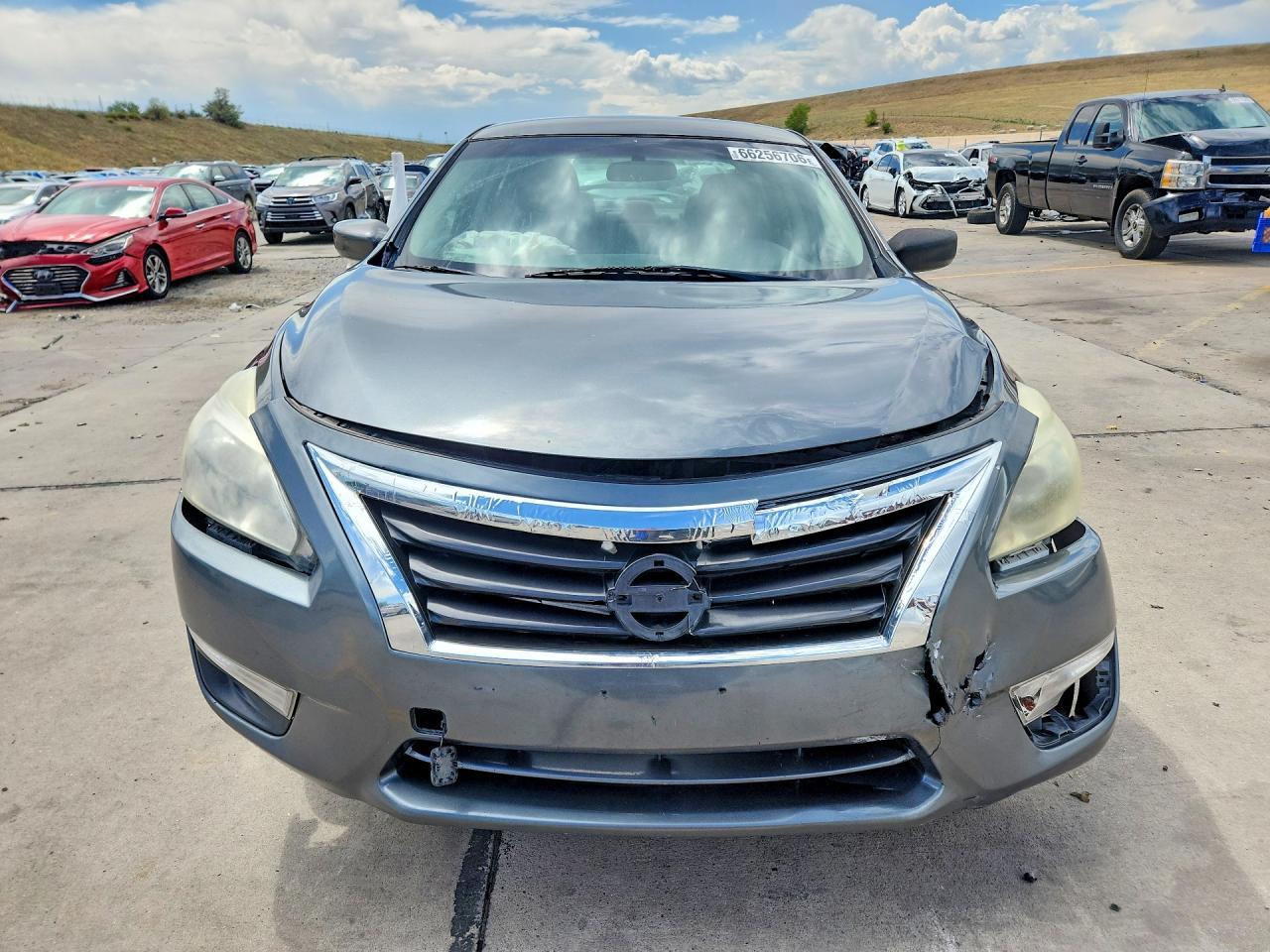 2014 Nissan Altima 2.5 S - Image 5