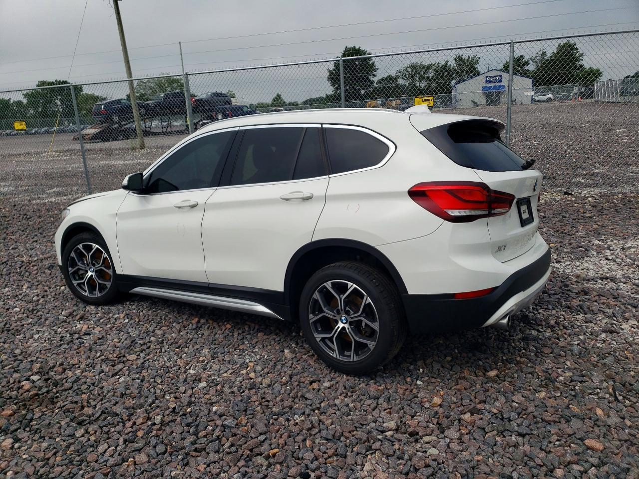 2022 BMW X1 xDrive28I - Фото 2