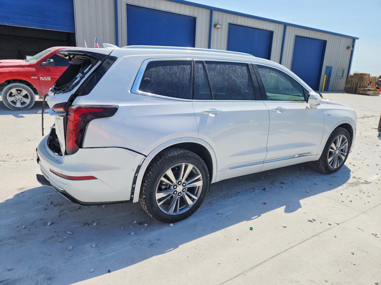2025 Cadillac Xt6 Premium Luxury - Фото 3
