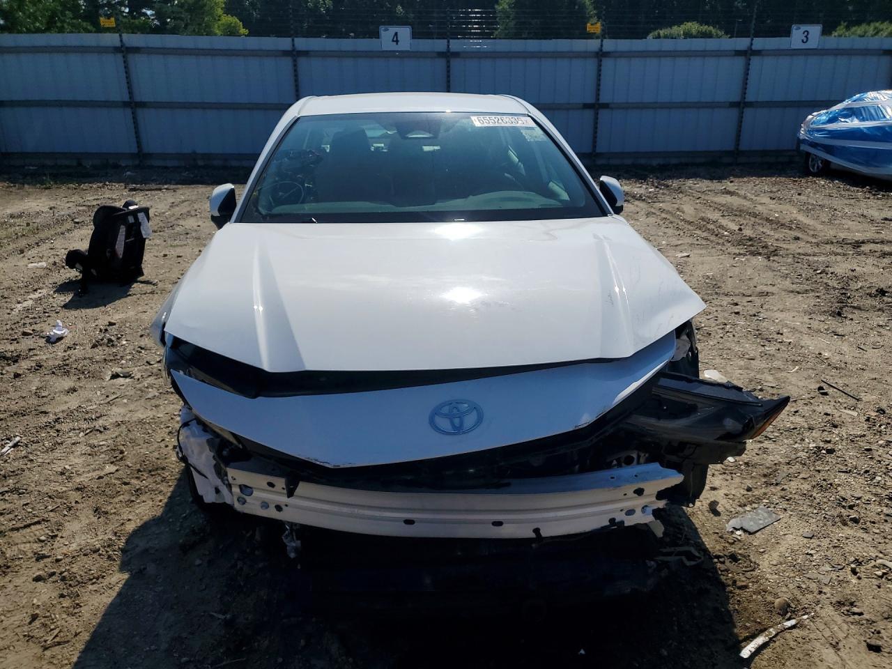 2025 Toyota Camry Se - Image 5