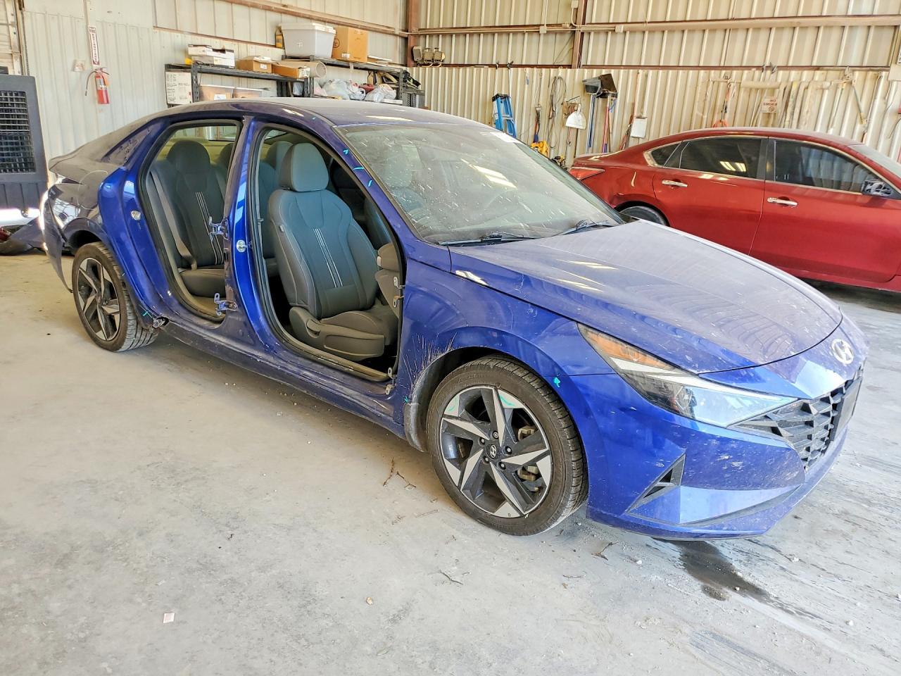 2023 Hyundai Elantra Sel - Фото 4