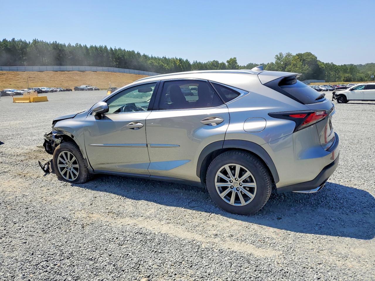 2015 Lexus Nx 200T - Image 2
