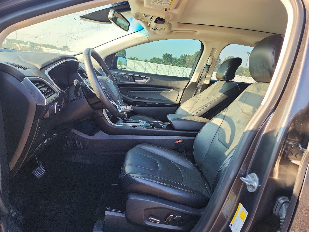 2017 Ford Edge Titanium - Image 7