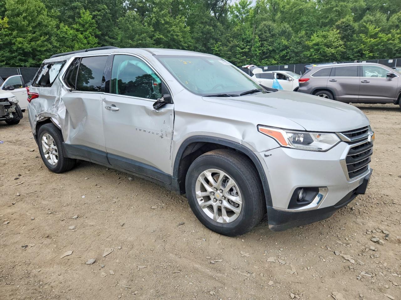 2021 Chevrolet Traverse Lt - Фото 4