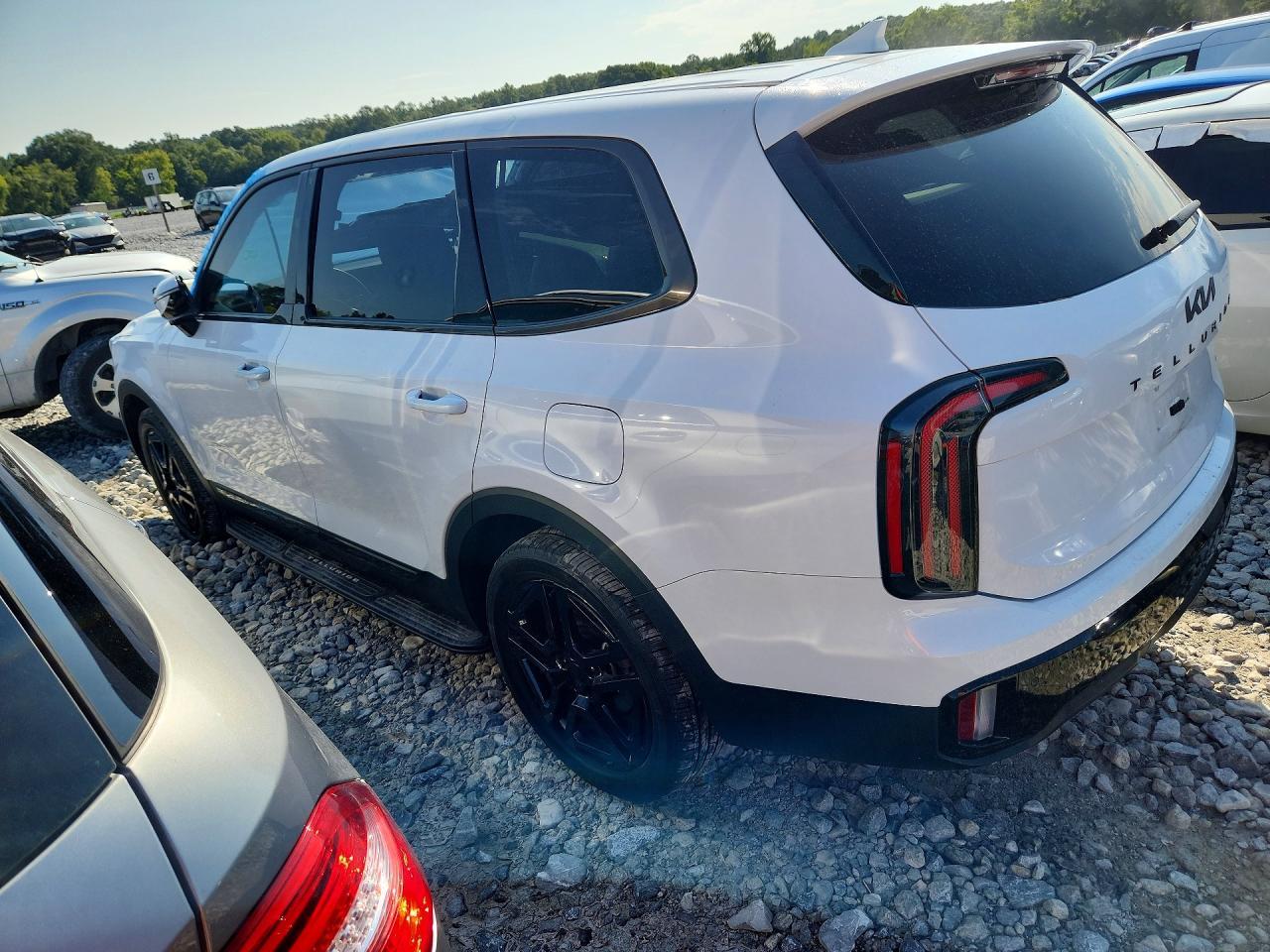 2025 Kia Telluride Sx-Prestige X-Line - Image 2