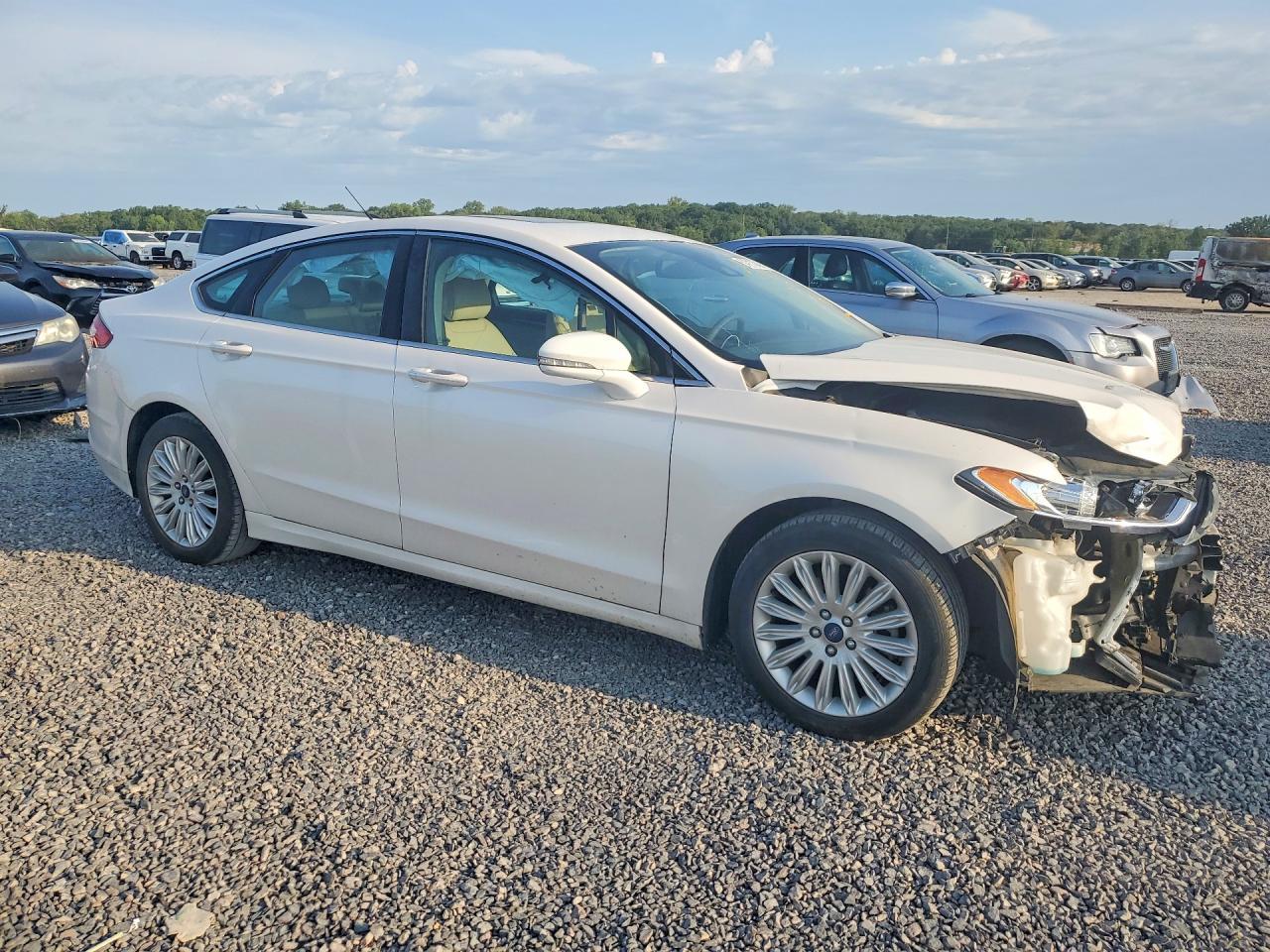 2015 Ford Fusion - Фото 4