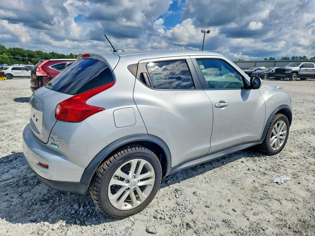 2013 Nissan Juke S - Image 3