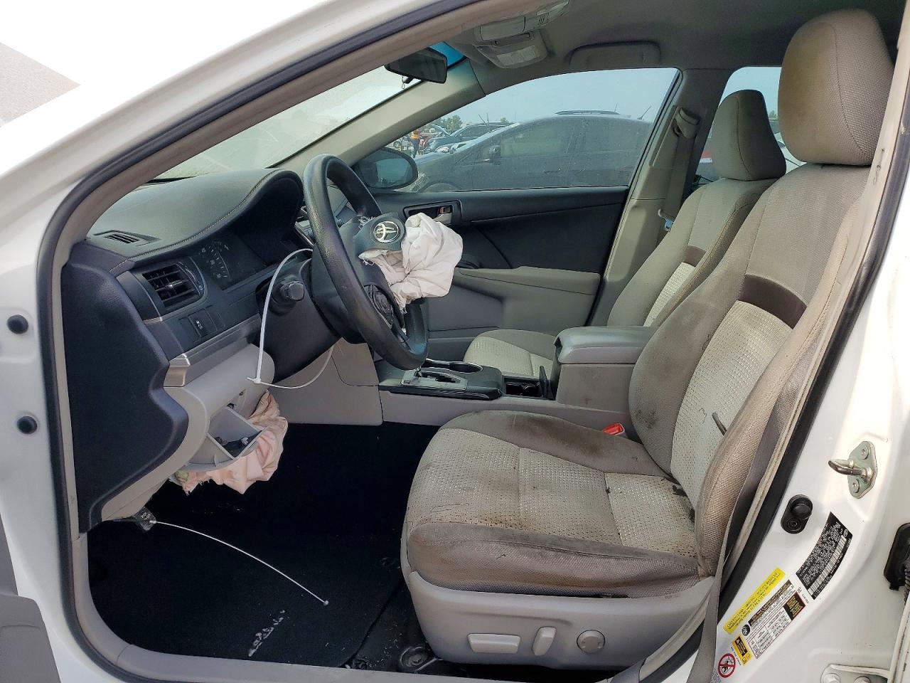 2014 Toyota Camry Le - Фото 7