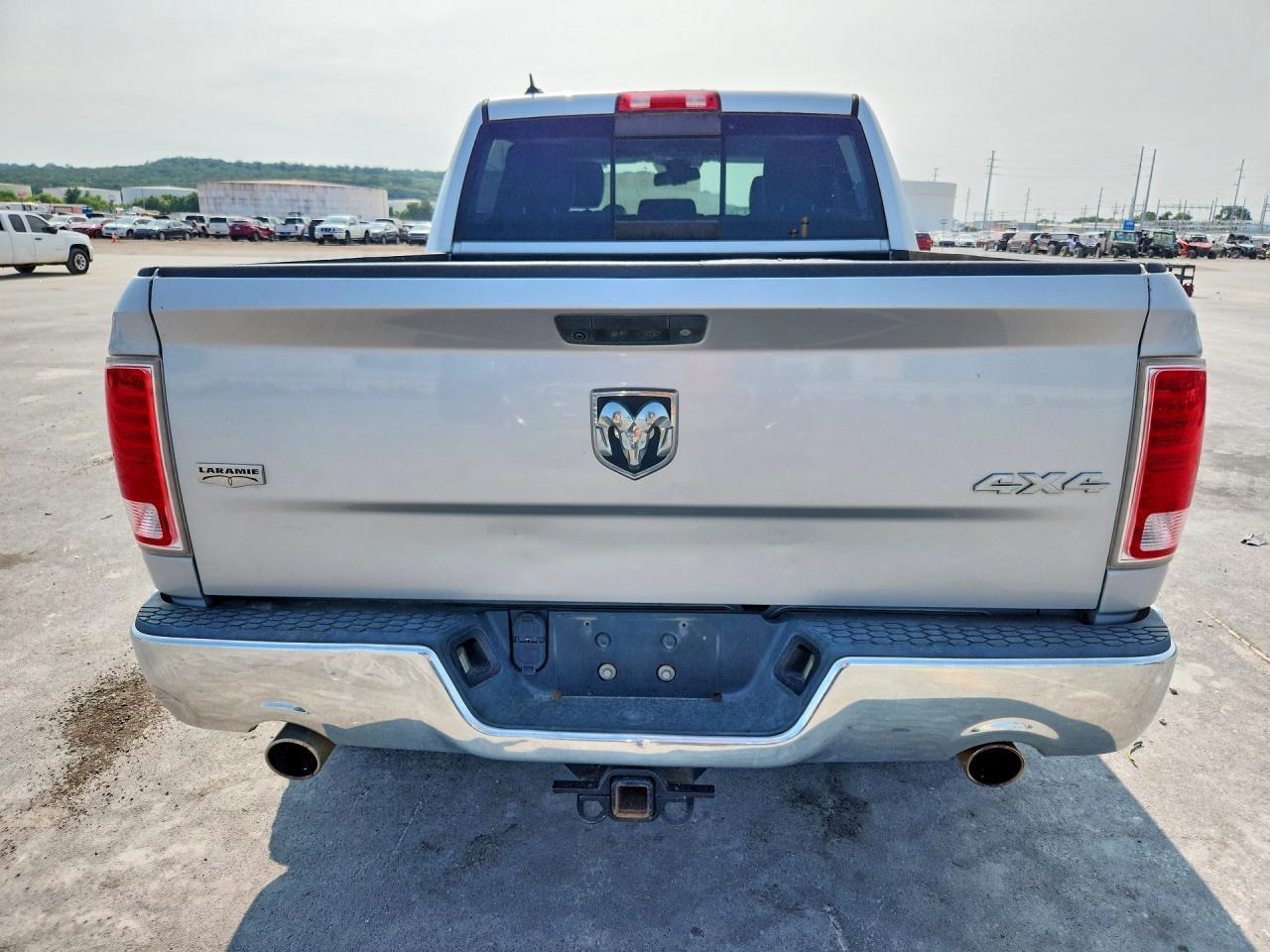 2017 Ram 1500 Laramie - Image 6