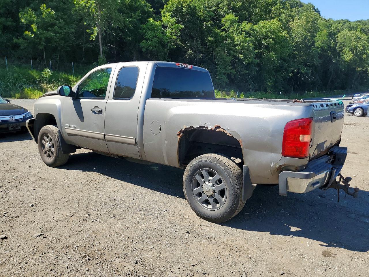 2013 Chevrolet Silverado K2500 Heavy Duty Lt - Image 2