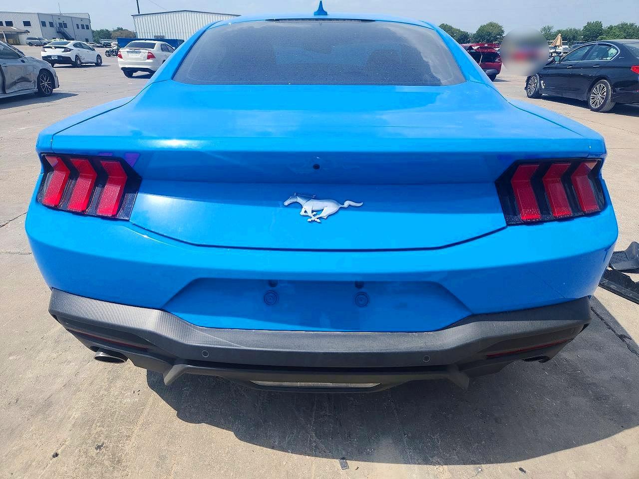 2025 Ford Mustang - Фото 6
