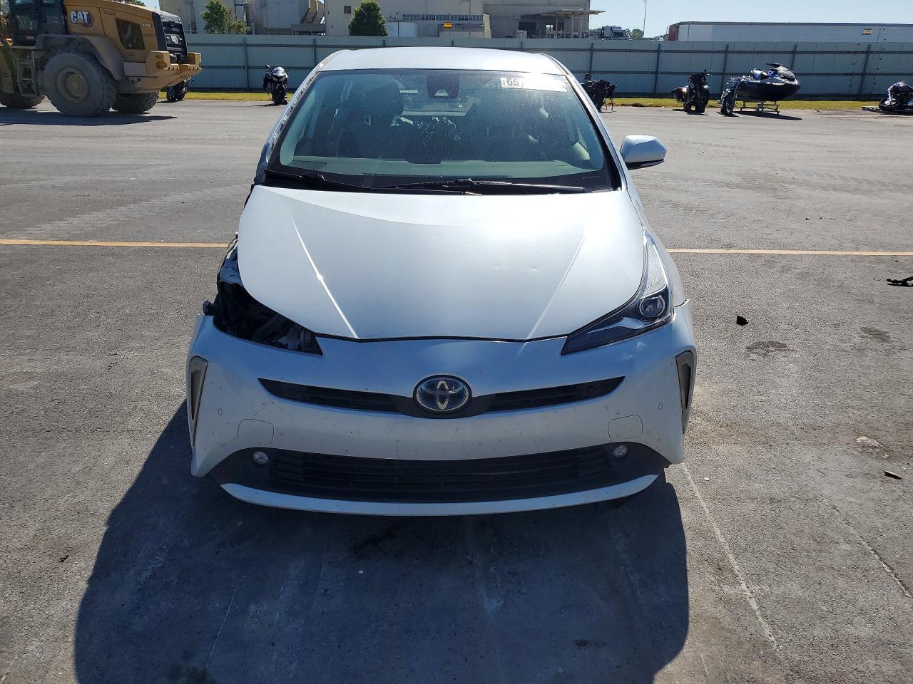 2021 Toyota Prius Le Awd-E - Image 5