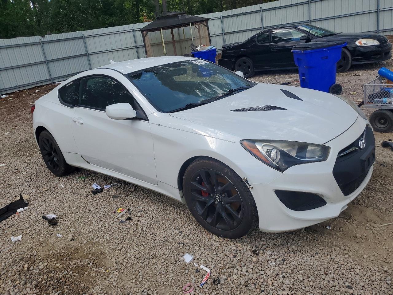 2013 Hyundai Genesis Coupe 2.0T - Image 4
