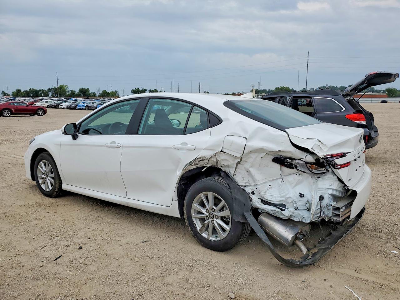 2026 Toyota Camry Le - Фото 2